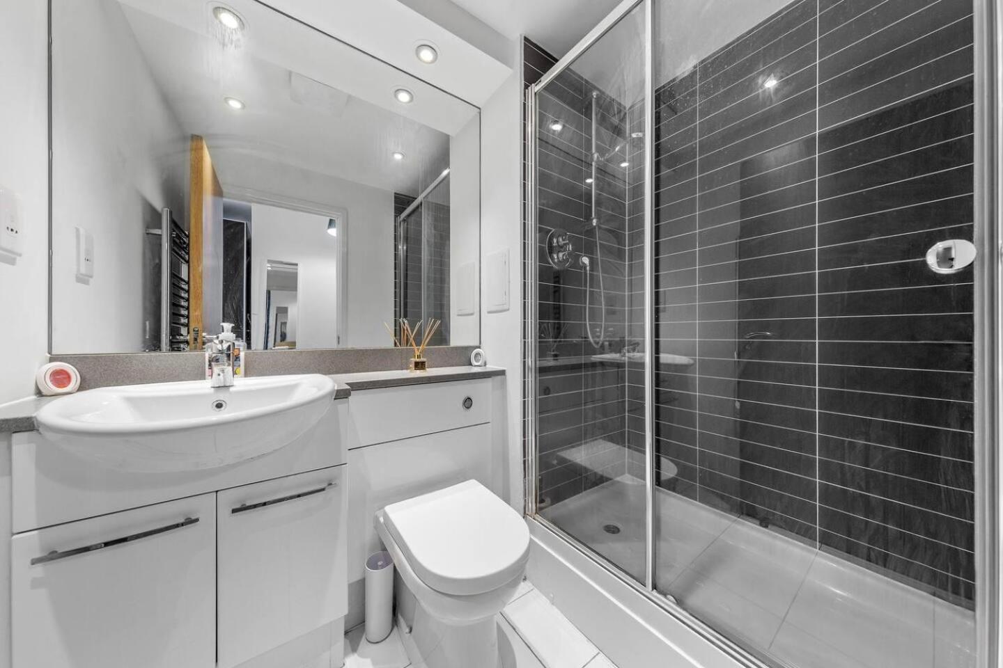 Lovely & Cosy 2 Beds London Skyline View Экстерьер фото