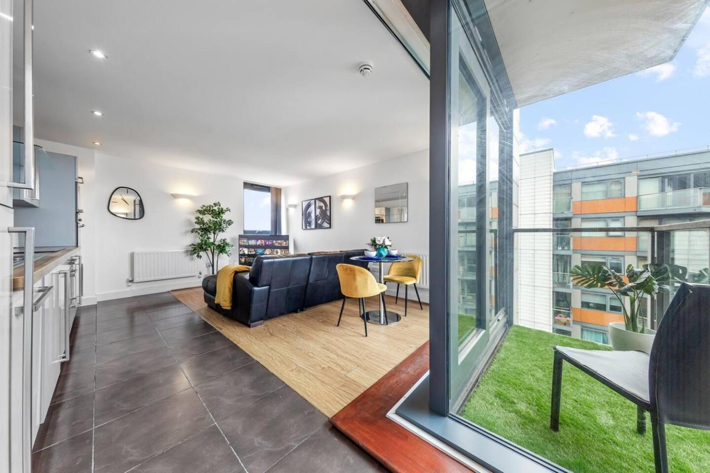 Lovely & Cosy 2 Beds London Skyline View Экстерьер фото