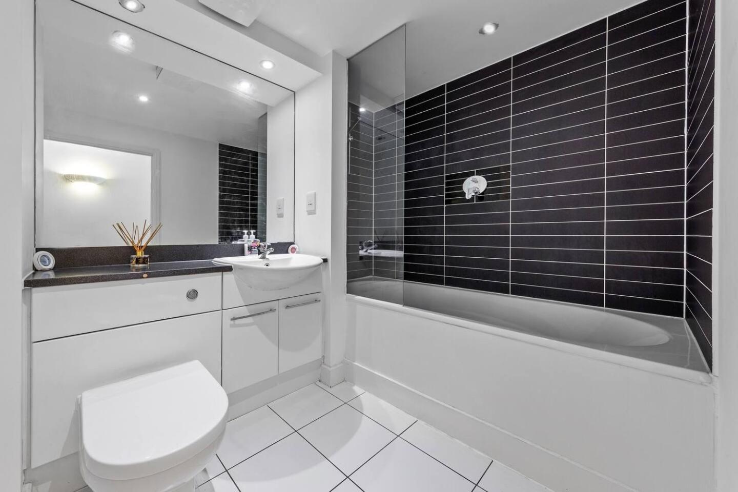 Lovely & Cosy 2 Beds London Skyline View Экстерьер фото
